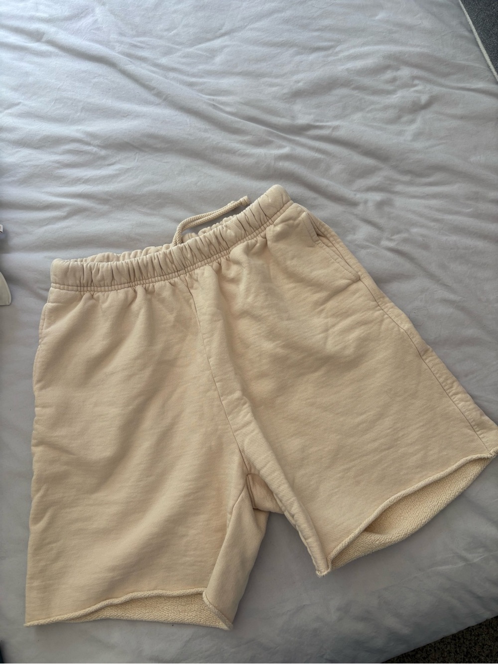 Good American boyfriend Shorts - Cream